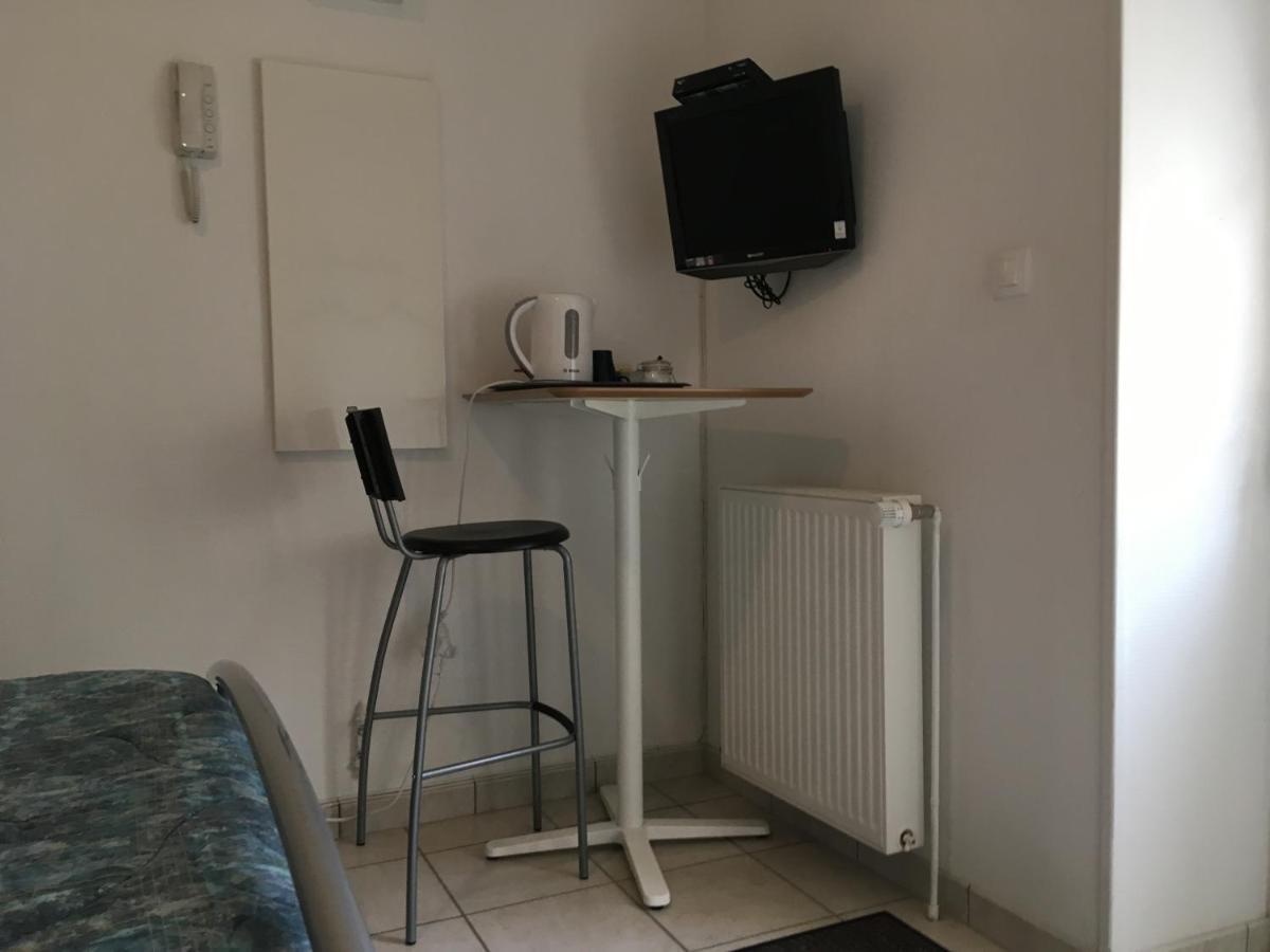 Chambre Du Verger Francheville  Ngoại thất bức ảnh